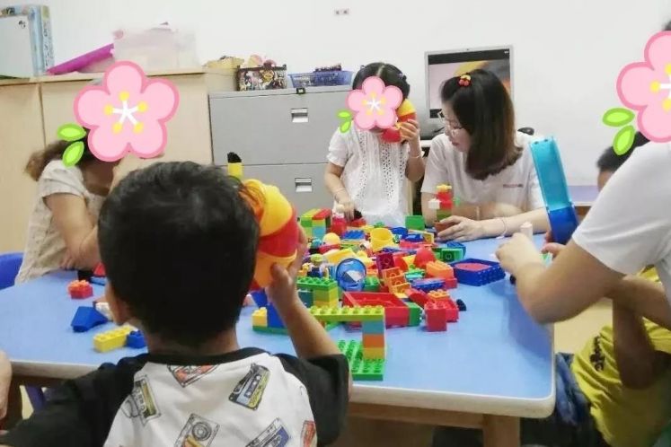乐高积木治疗提升自闭症儿童交谈能力（之一）