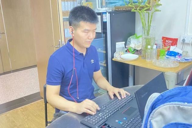 37岁盲人梁江波考取清华研究生：人生有很多机会和可能