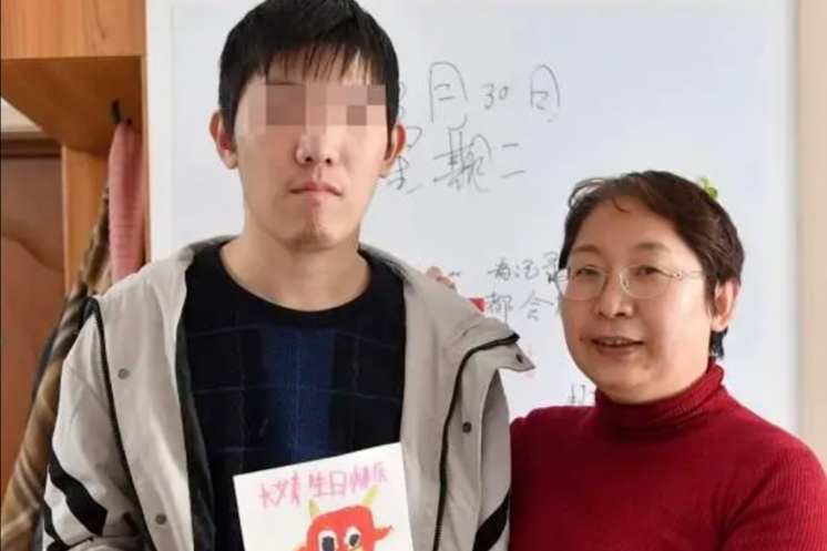 作家张雁：全职妈妈与自闭症儿子一路同行的故事