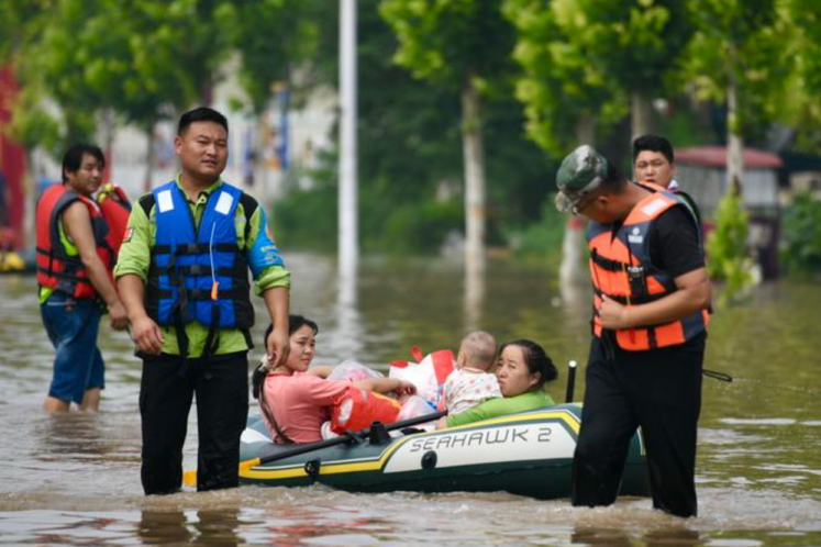 北京洪灾中被困！广州一名年仅14岁的自闭症男孩与母亲的艰难时刻